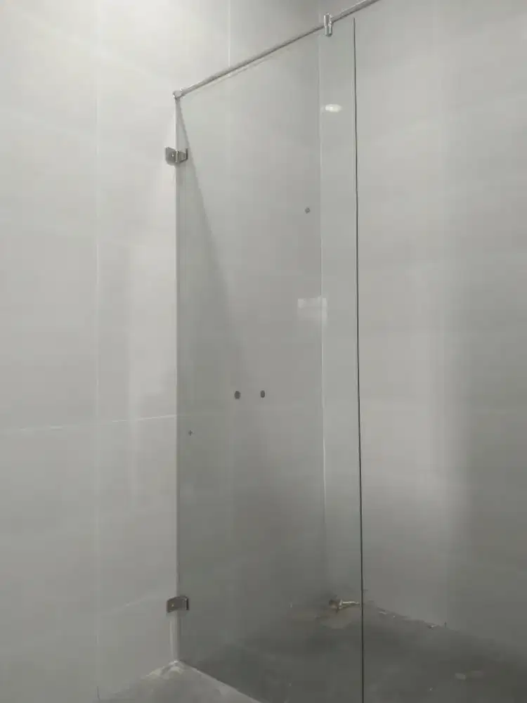 Kaca temperdglass 10mm shower T200cm L80cm harga plus pasang 1,9 jt