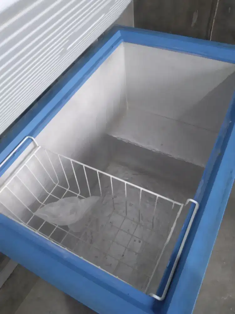 Menerima kulkas rusak,ac,mesin cuci,genset dll