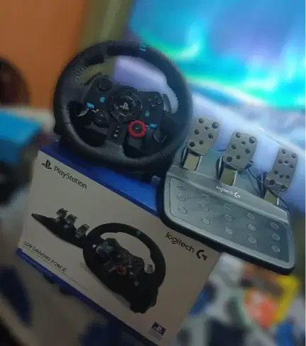 Logitech G29 Driving Force Wheel (STOCK KE DUA)