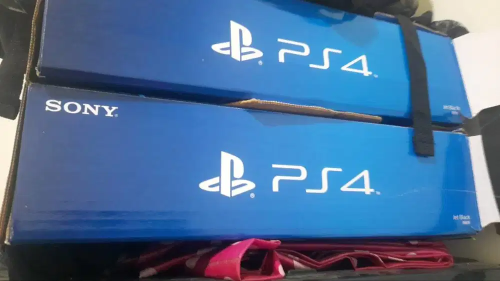 Jual PS4 kondisi belum terpakai