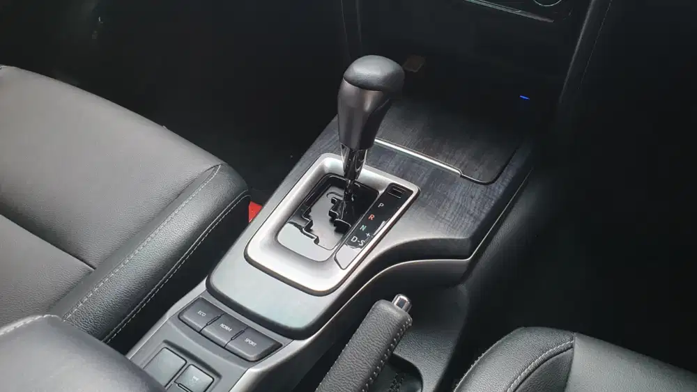 Km18rb toyota fortuner vrz gr sport tss 2025 putih legender