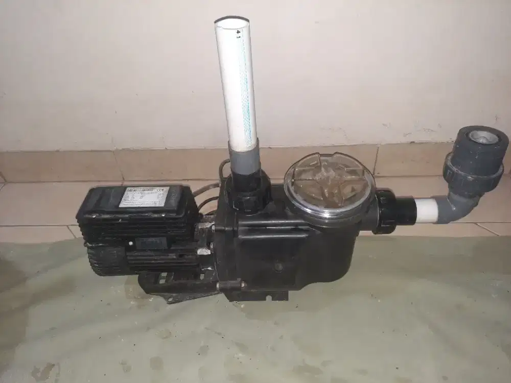 Pompa kolam astral pool