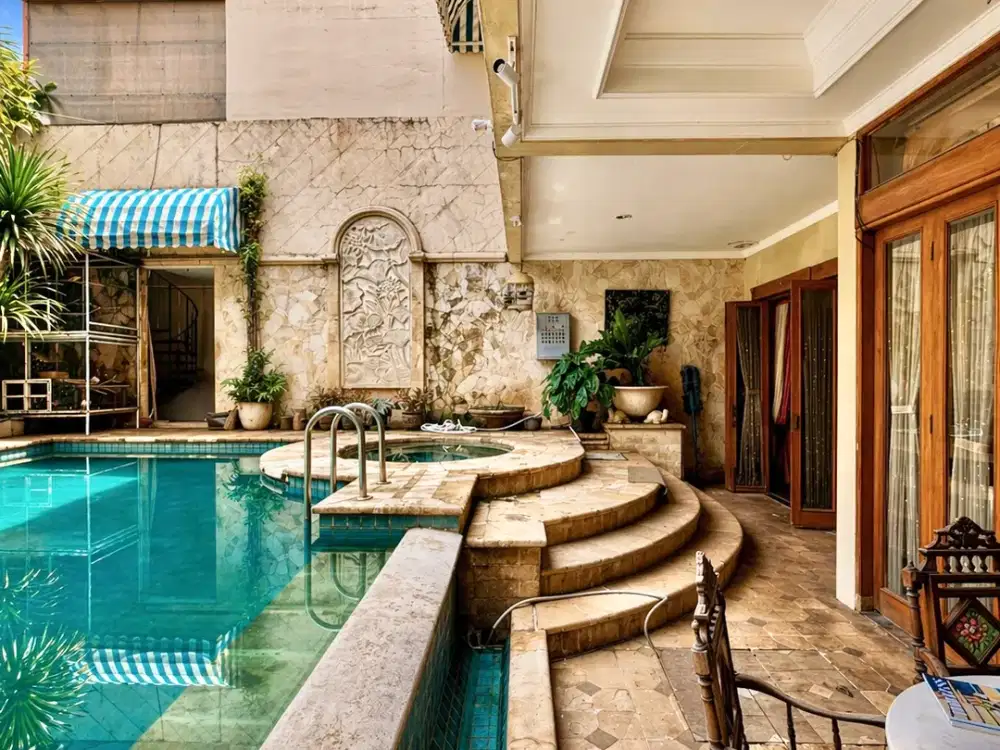 Rumah Mewah Simprug Golf – LT 1.380 m², Bangunan Besar, Prestisius & Eksklusif