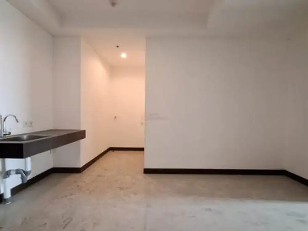 Jarang Ada Sewa 1BR Unfurnished di AKR Gallery West Residence Akses Kolam Renang, Gym, Gazebo Dekat Mall Central Park, Tol, RS Siloam, Puri Indah