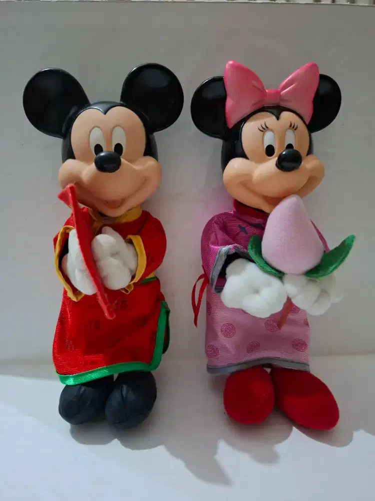 LIMITED EDITION: Boneka Couple Mickey Mouse & Minnie Mouse