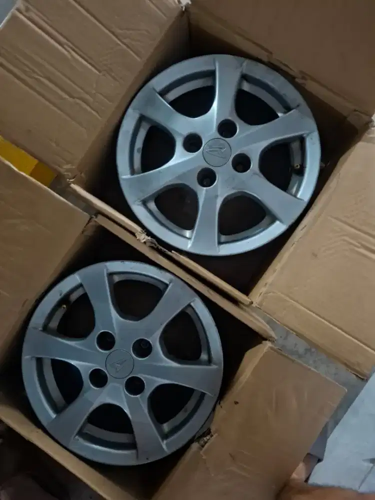 Velg Standar Ayla R14