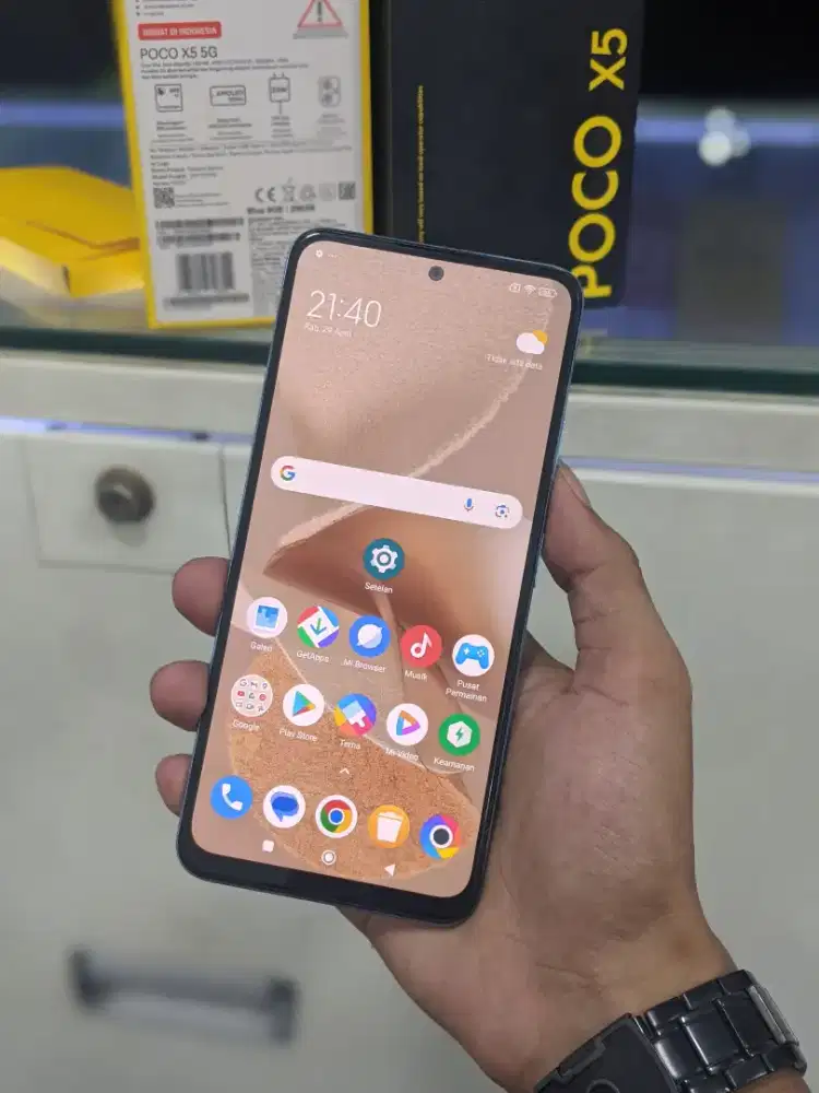 Poco X5 5G Ram 8GB/256GB Amoled Bawaan Smooth 120Hz