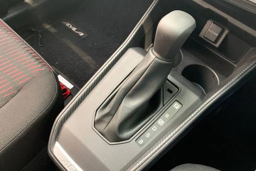 DIBUTUHKAN SEGERA DRIVER WANITA