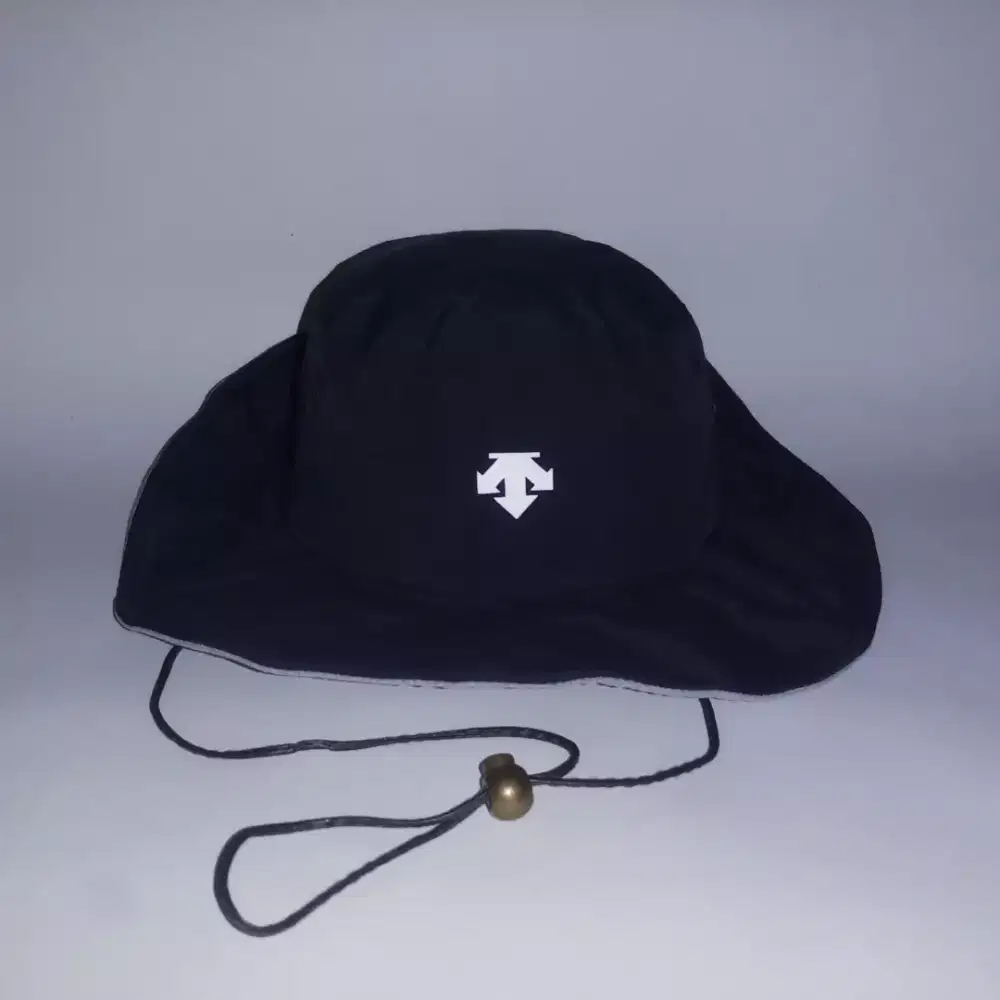 Topi Outdoor DESCENTE