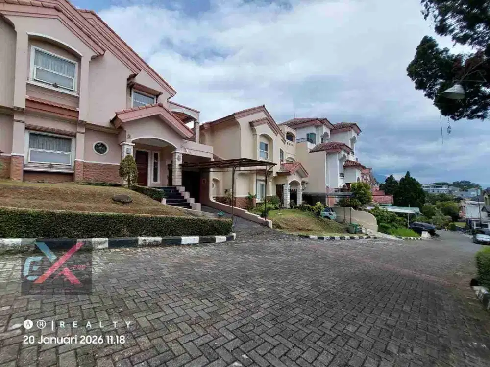 rumah 2lantai sangat terawat di cluster alamanda dago permai tubagusismail bamdung