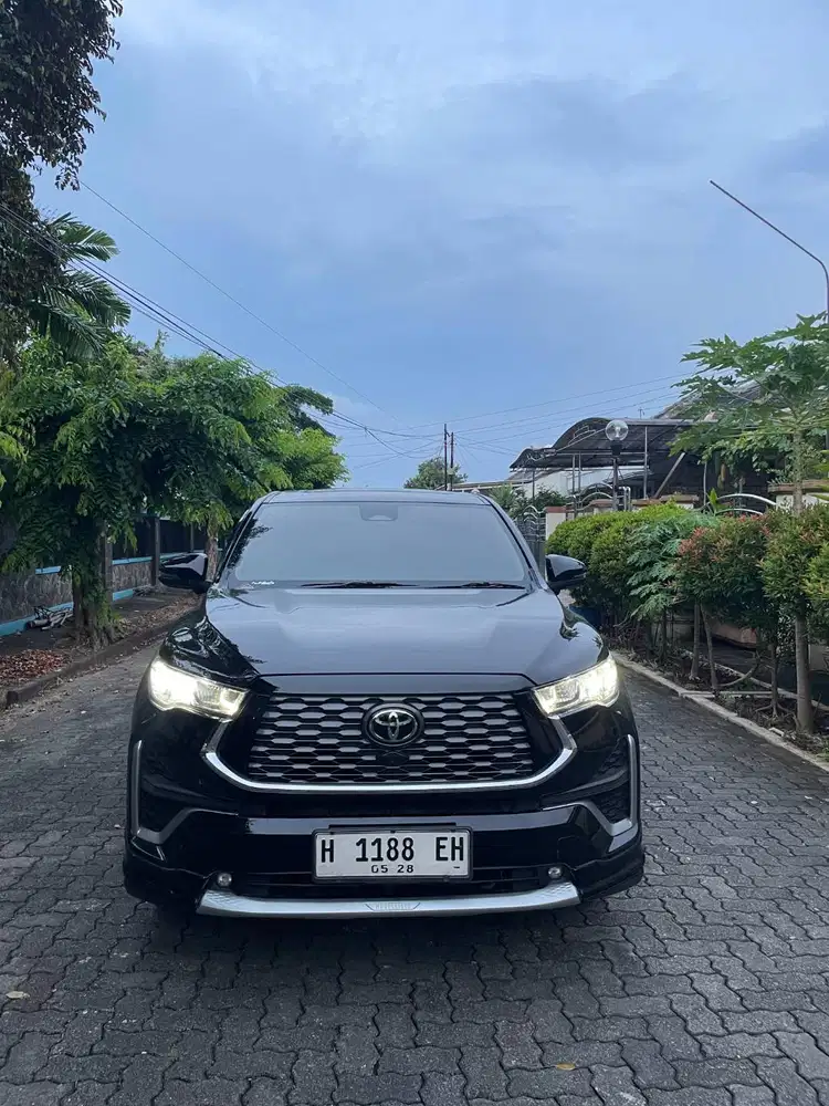 Zenix Q Hybrid Modellista, type tertinggi, pol H asli no pilihan