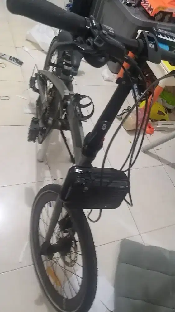 dijual sepeda sesuai foto merek dan tipe nya