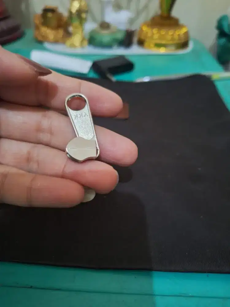 Kepala resleting untuk 
Tas dan juga menerima 
Jasa Perbaiki tas dan k