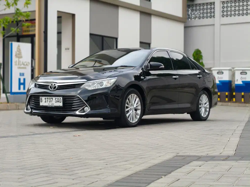 Toyota Camry 2.5 V AT 2017 Pajak Panjang