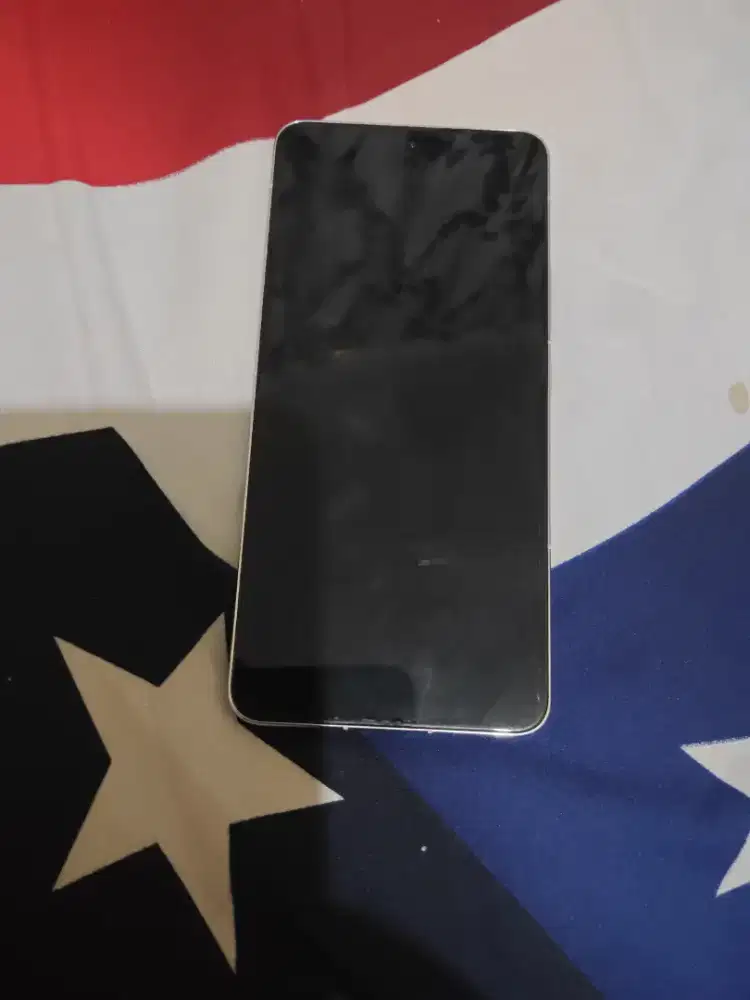 IQOO 13 SECOND LIKE NEW (LEGEND)