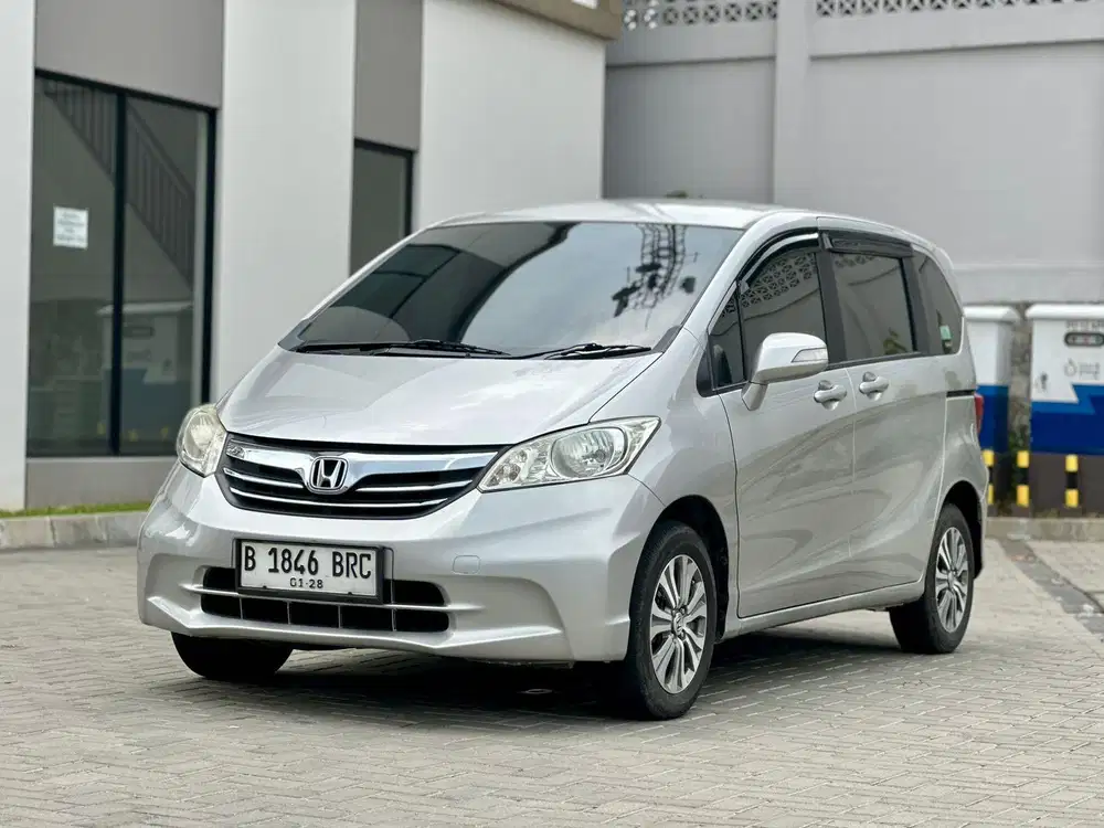 Honda Freed E PSD AT 2012 / 2013 Pajak Panjang