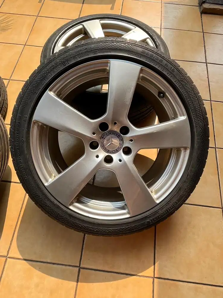 Velg OEM (Original) Mercedes-Benz Ring 18. Made in Italy.