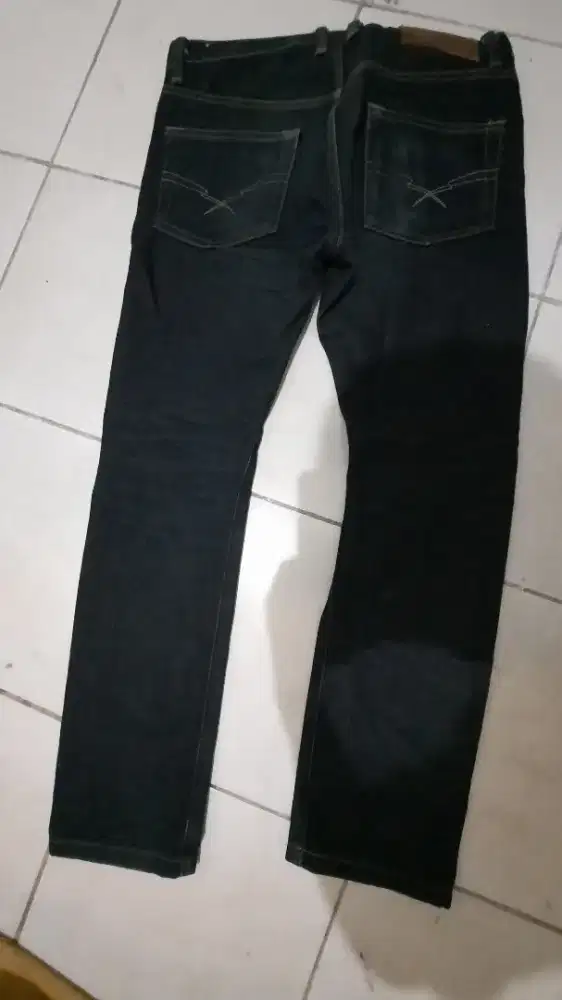 Selvedge denim station