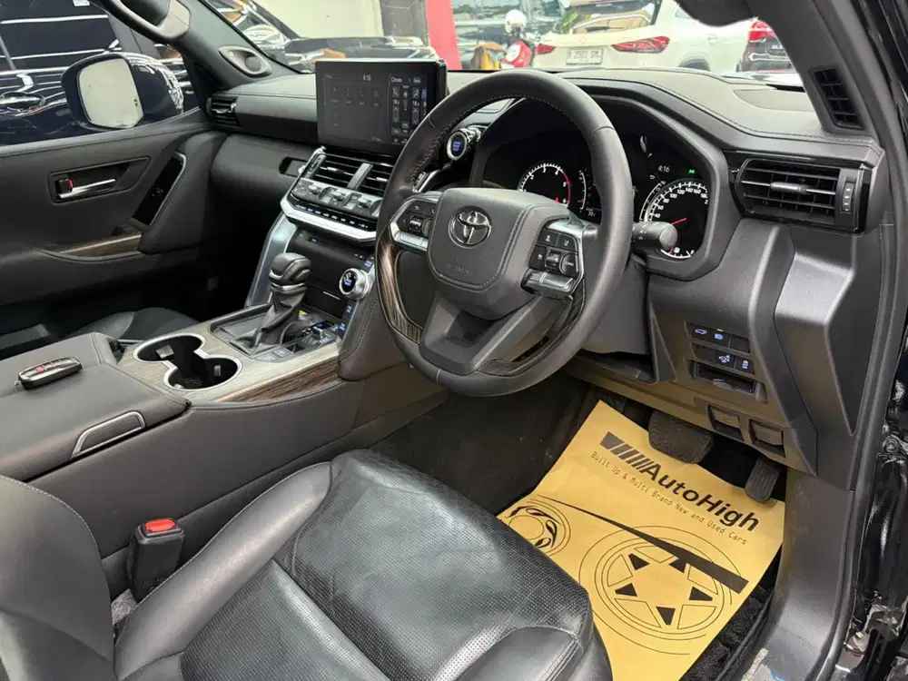 DP10% [Km13.000] Land Cruiser VXR 2023 Black Reg 2024 #AUTOHIGH