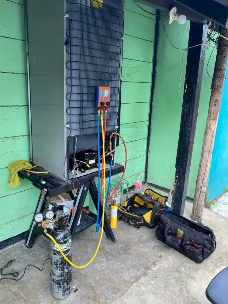 SERVICE KULKAS DAN FREZER