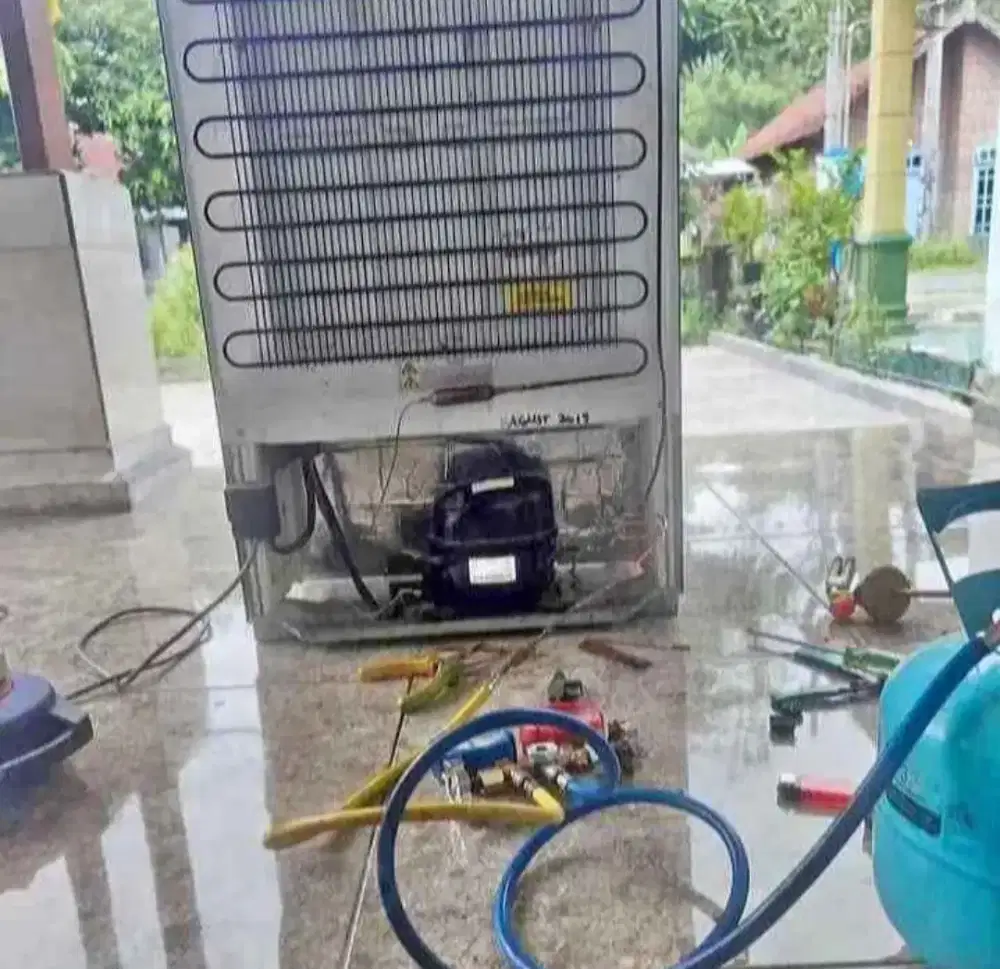 SERVICE KULKAS DAN FREZER