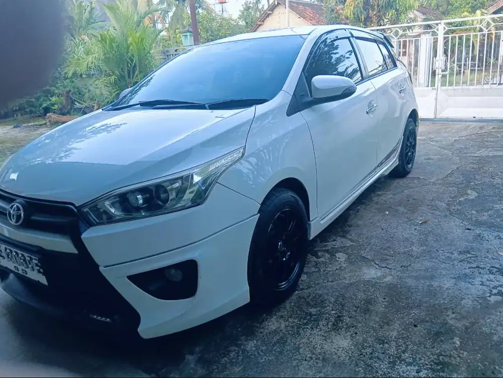 Toyota Yaris Tahun 2014 Type Tertinggi TRD