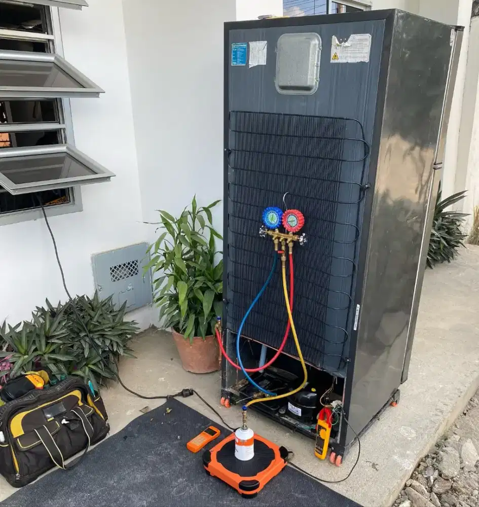 SERVICE KULKAS DAN FREZER