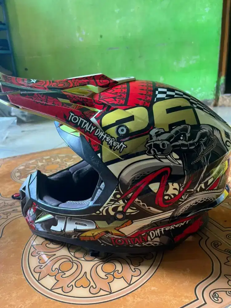 Helm jpx cros merah 26
