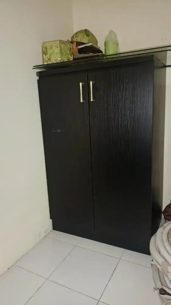 lemari 2 pintu 2 lantai