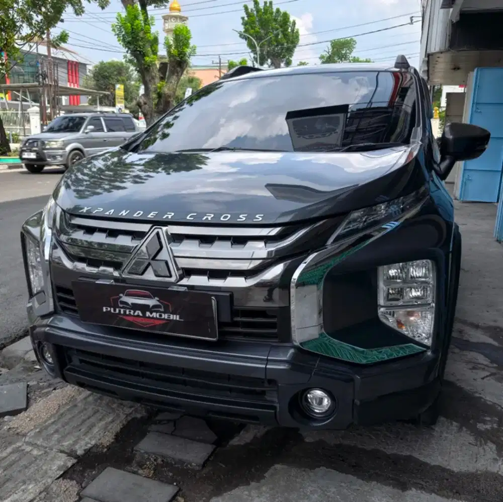 Mitsubishi Xpander Cross Premium AT 2020 Grey Abu-abu
