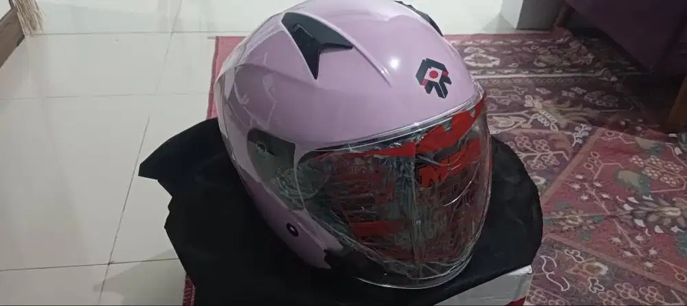 Helm msr razer pink glossy