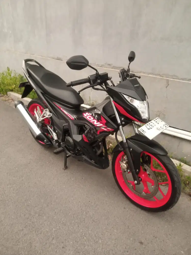 Honda Sonic 2023 Hitam