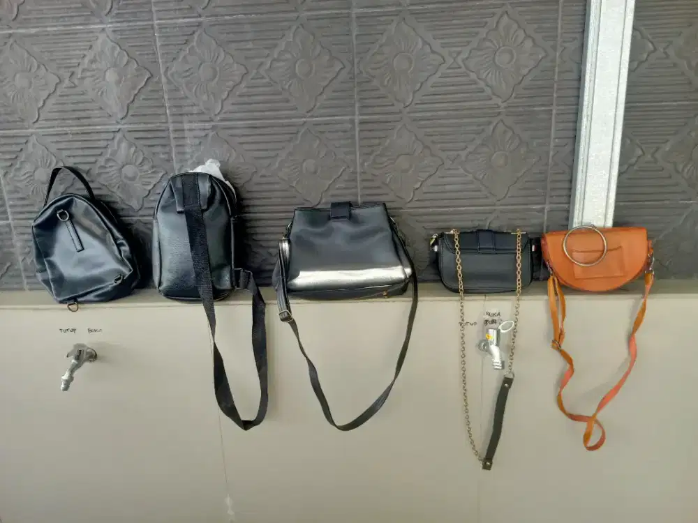 Di jual laku brp wa dan hp yg cepat dia dapat banyak ngak jelas