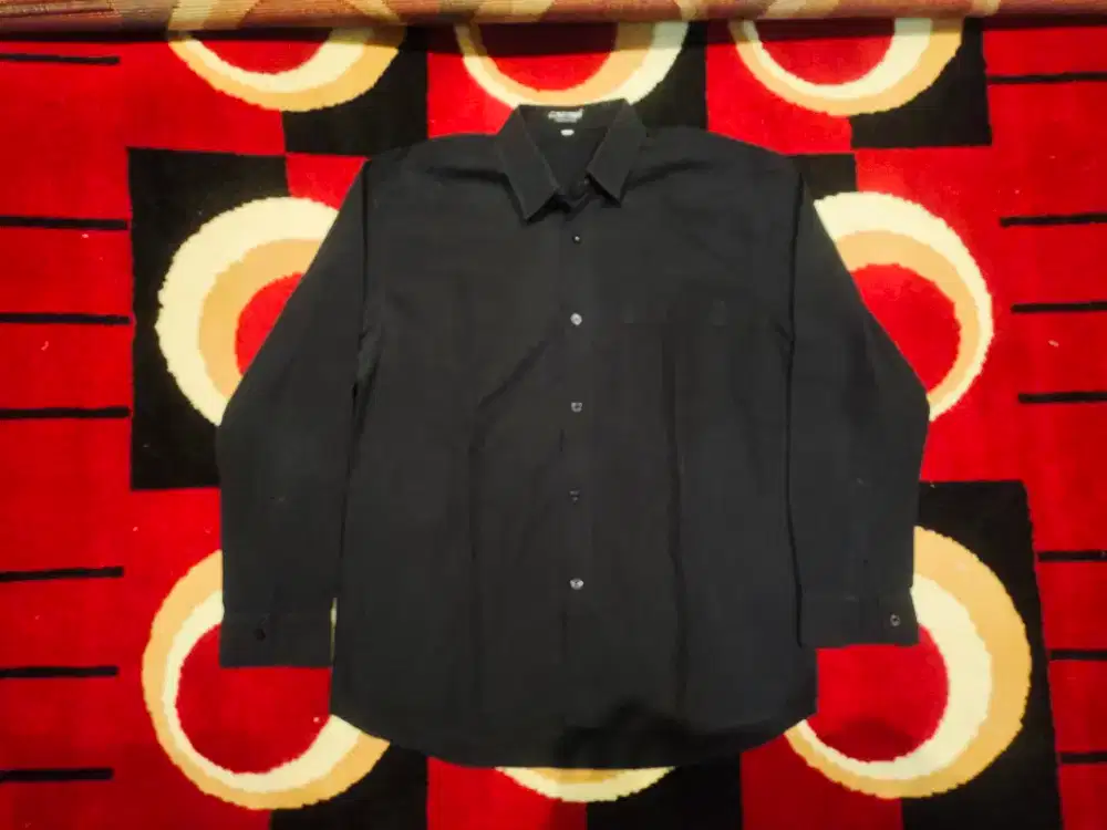 KEMEJA HITAM PRIA(FORMAL//NON FORMAL)