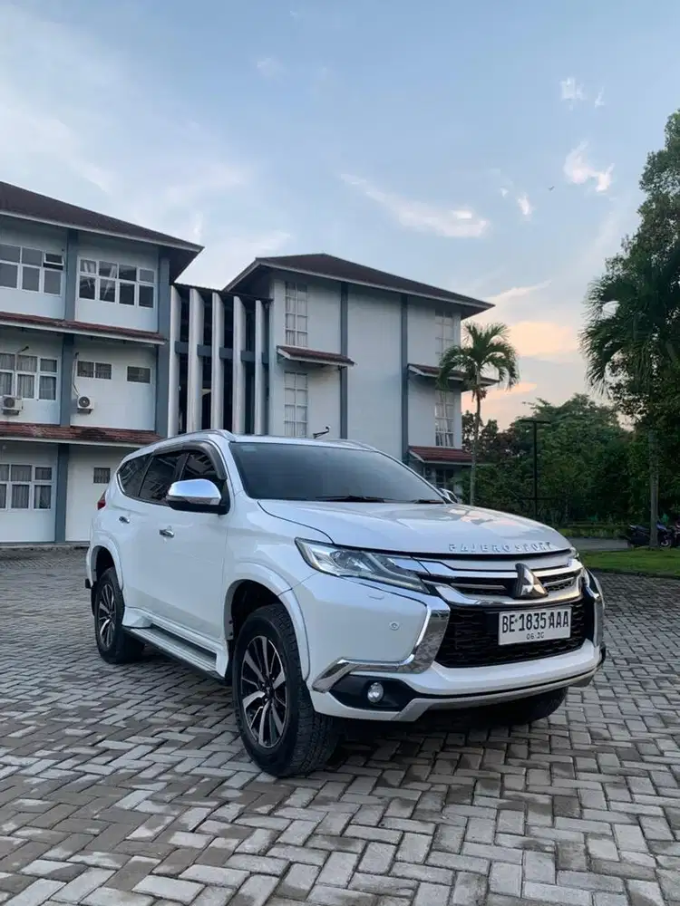 Pajero Sport Dakar 4x2 Matic 2019