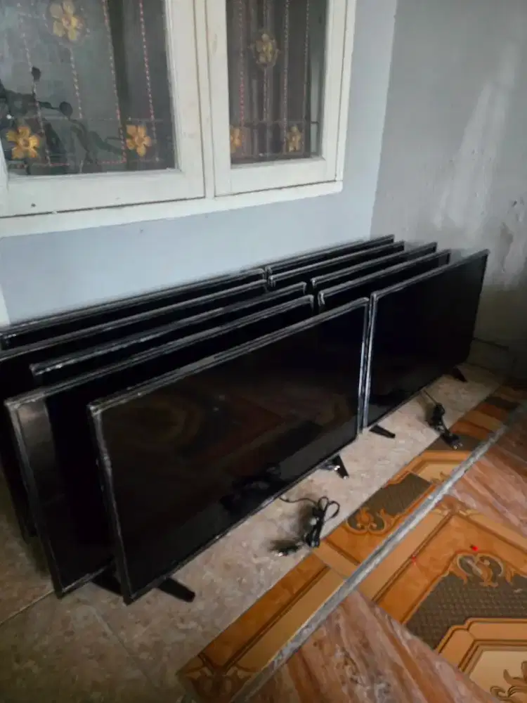 TV LED CHANGHONG 32 INCH ANALOG SECOND MULUS LIKENEW SEGEL