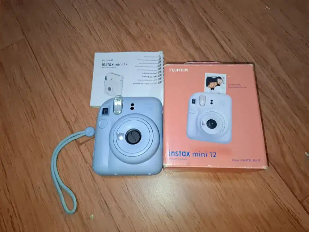 Camera Instax Mini 12