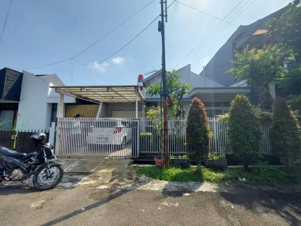 Rumah Siap Huni Bangunan Asri Minimalis di Komplek GOLF ARCAMANIK Cisaranten dkt ke ANTAPANI Bandung