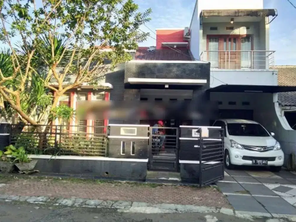 rumah. besar.  dkt. toll. unpam.   mrt. busway.  lingkungan. asri. hrg. mini.