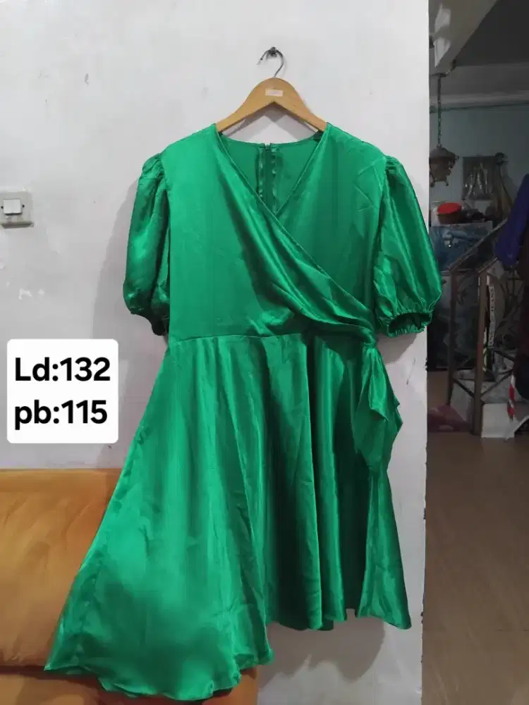 Gaun satin velffet size:XXL