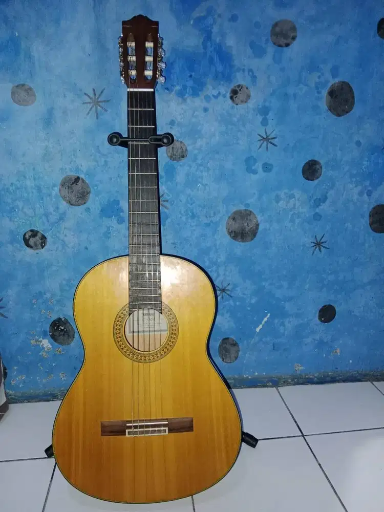 Jual gitar Yamaha nylon c370