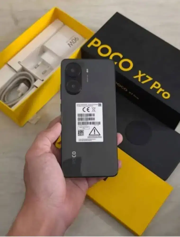 POCO X7 Pro 512 5G hitam 100% istimewa seperti Baru. Fullset. Wanita