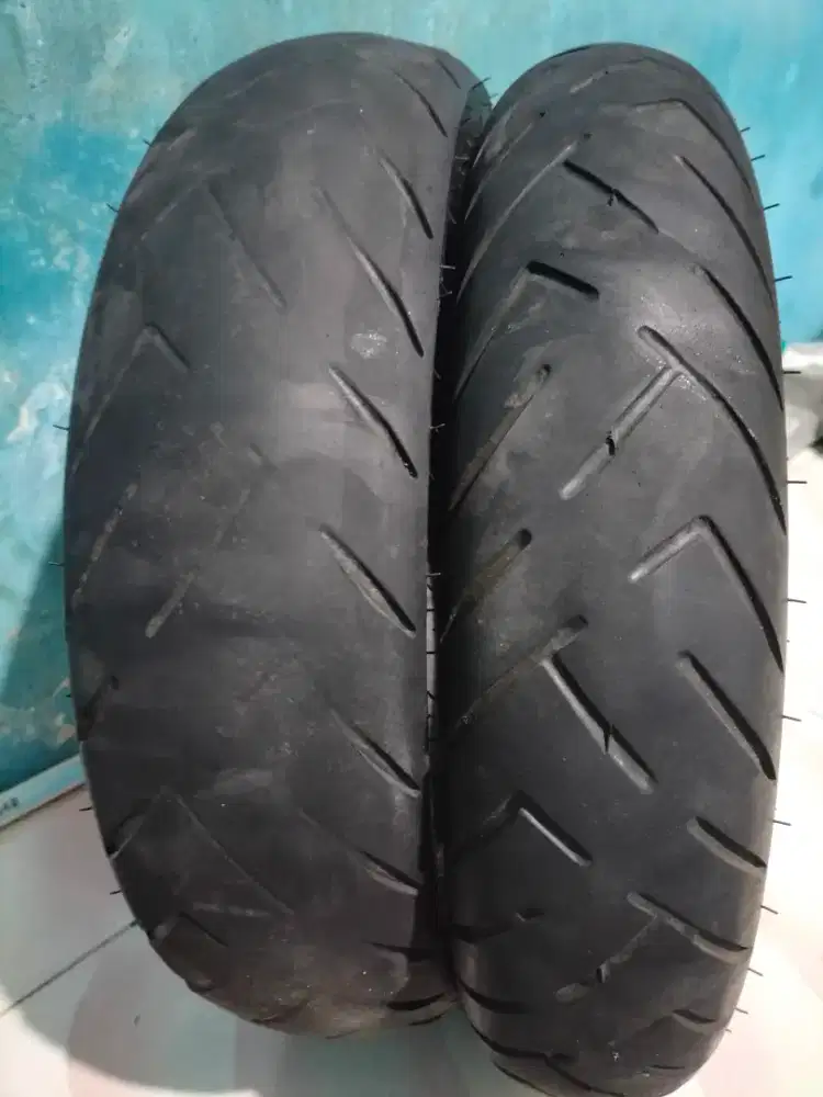 Sepasang ban Vario 160 ring 14