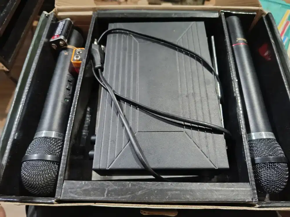 Mick wairls Polyword