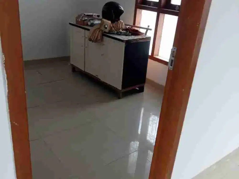 DISEWAKAN RUMAH CISARANTEN ARCAMANIK