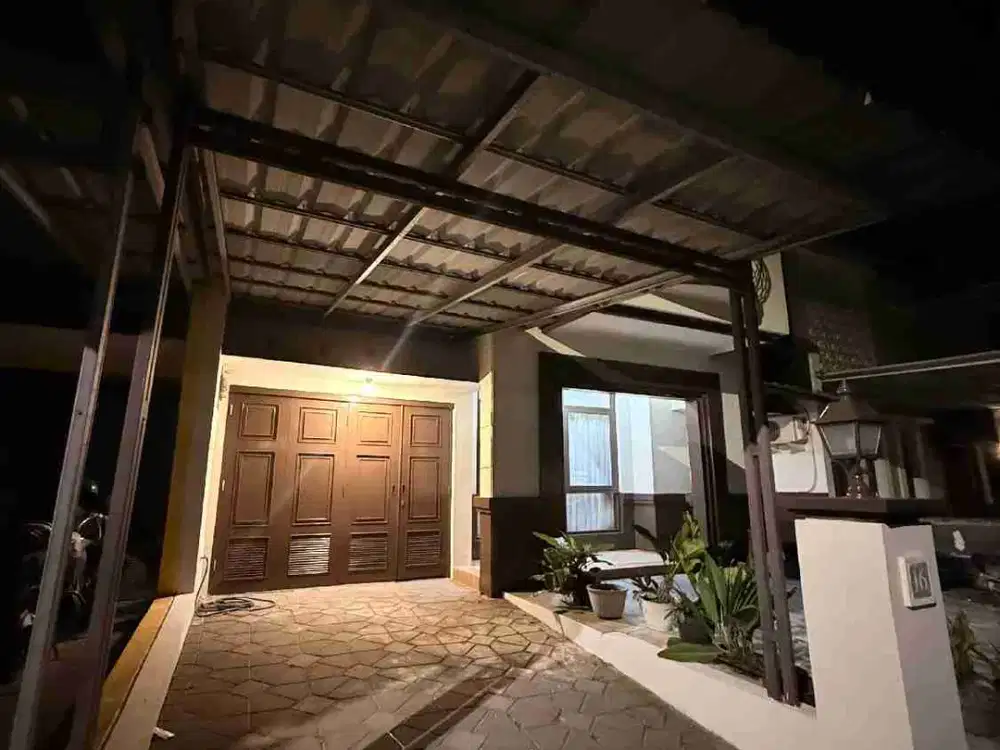 DISEWAKAN RUMAH Kota Baru Parahyangan