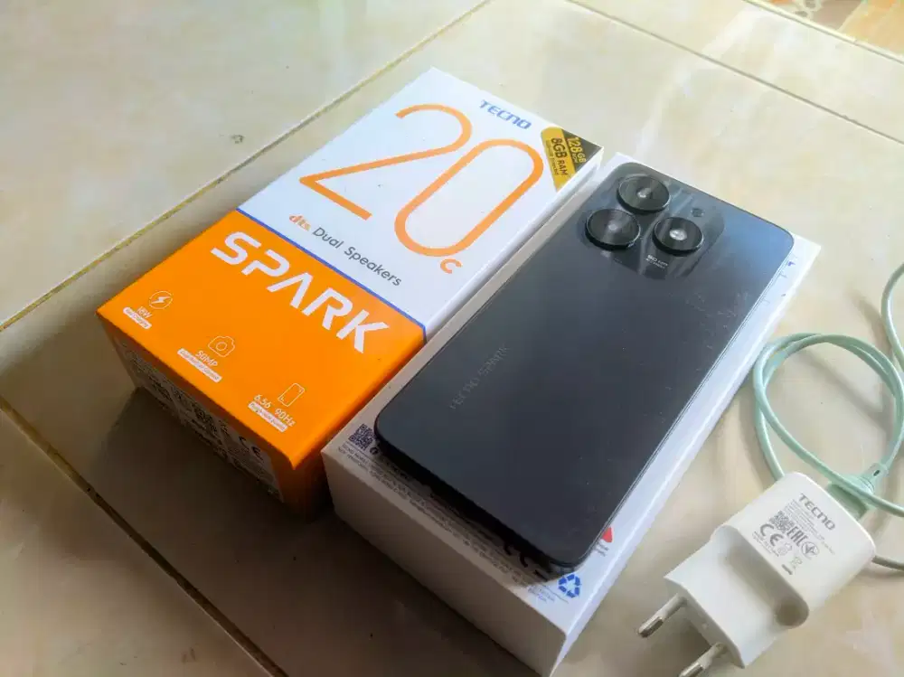 Tecno spark 20c ram 4+4/128