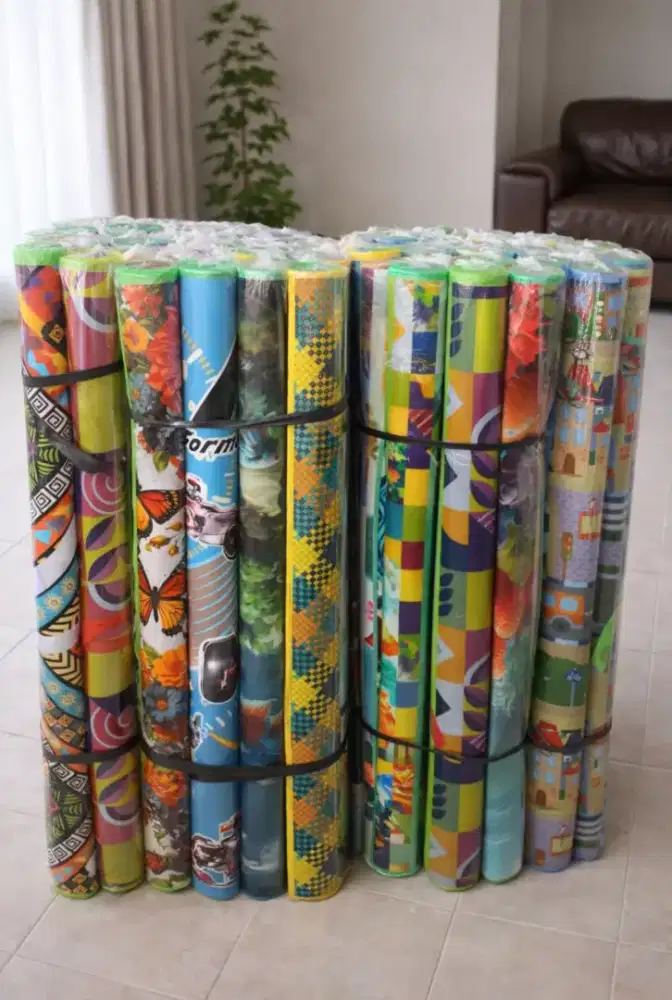 Karpet sepon motip berbagai ukuran dan gambar