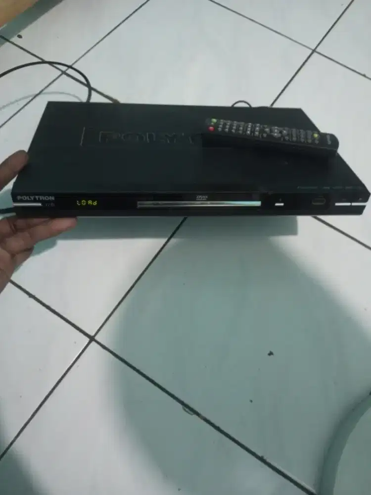 DVD merek Politron