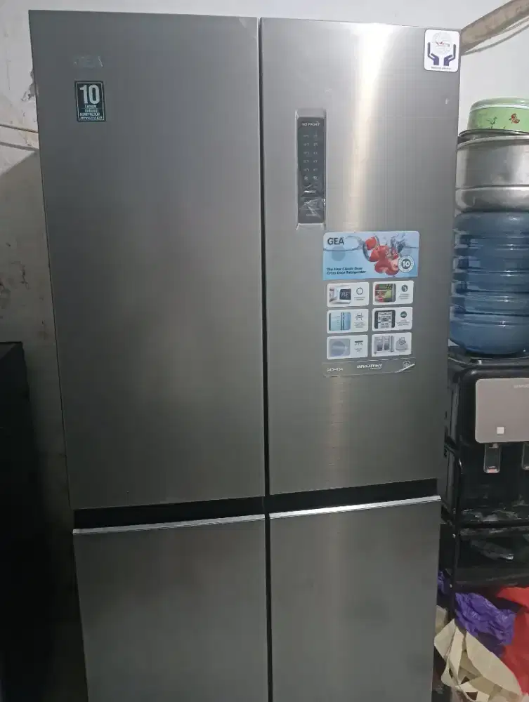 Kulkas 4 pintu merk Gea